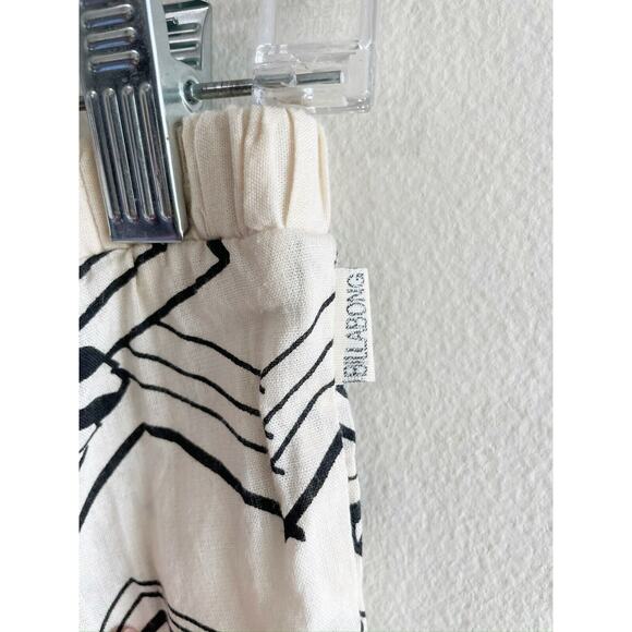 Oracle Fox For Billabong Black White Elastic Waist Aztec Lace Shorts - Picture 6 of 7